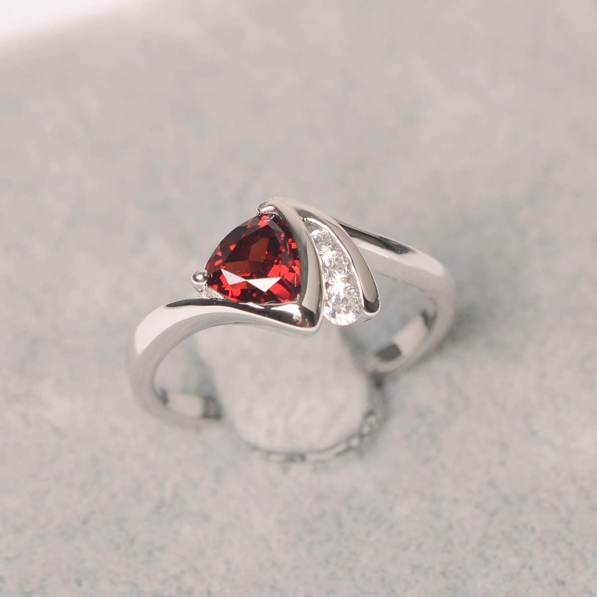 925 Sterling Silver 6MM Trillion Cut Birthstone Garnet Rings for Women, Gemstone Engagement Ring Jewelry Anniversary Wedding Promise for Lady Size 3-13