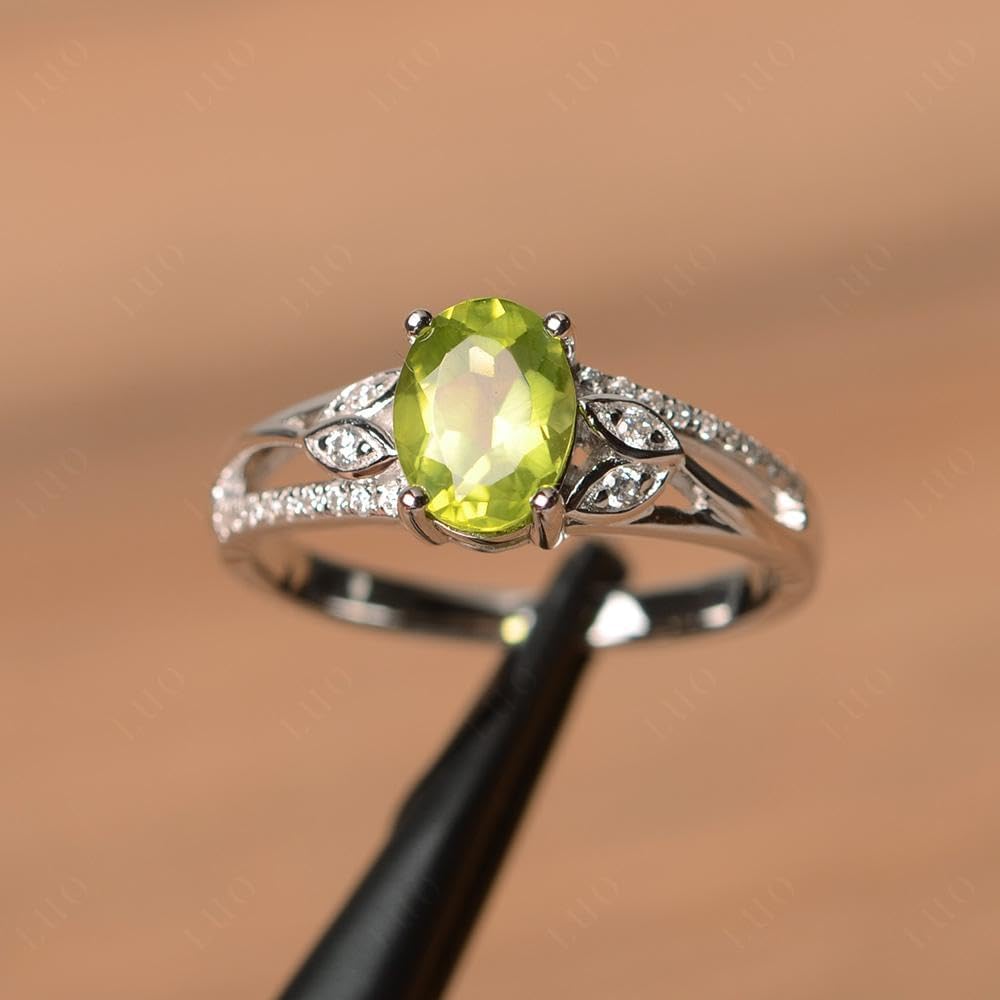 925 Sterling Silver Peridot Gemstone Ring
