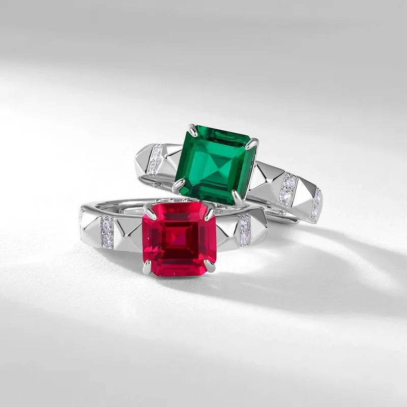 Princess-Cut Lab-Grown Emerald Ring in S925 Silver, Vintage Gemstone Design
