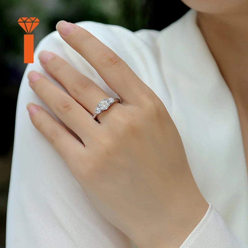 Promise Elegant Bridal Fine Jewelry Classic Three-Stone Round-Cut Moissanite Ring S925 Sterling Silver Past-Present-Future Ring